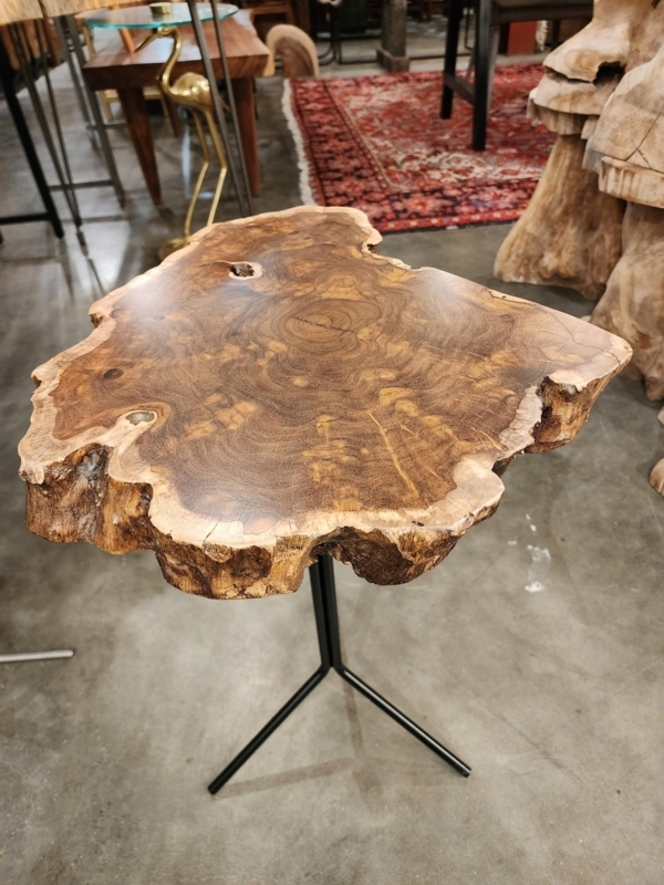 Organic Modern Wood Slice End Table with Tripod Legs