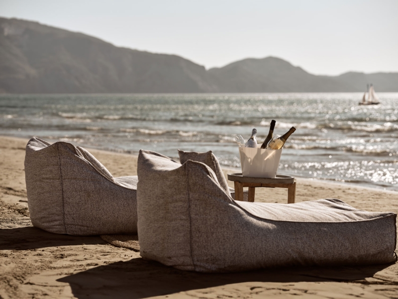 Outdoor Daybed Integrated Wooden Tray High Contrast Frame Poolside