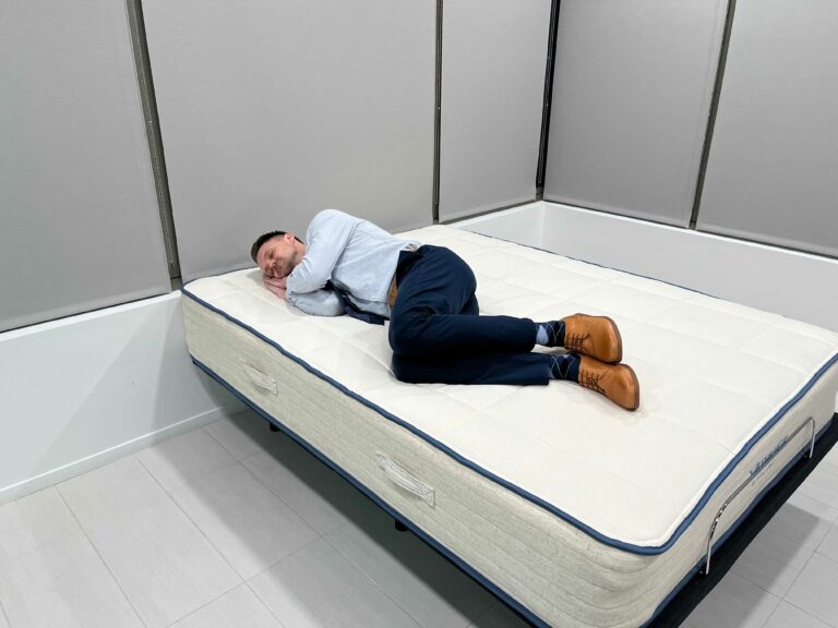Quilted Mattress, Integrated Handles, Tan Side Upholstery