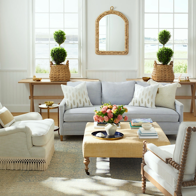 Round Marble Coffee Table Styling with Gold-Toned Metal Legs