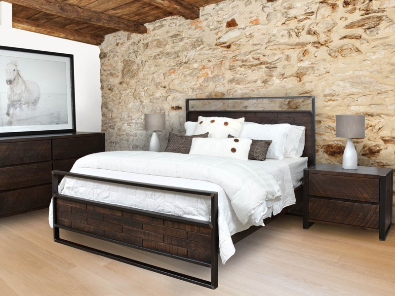 Rustic Industrial Plank Wood Bed with Metal Brackets & Slatted Headboard