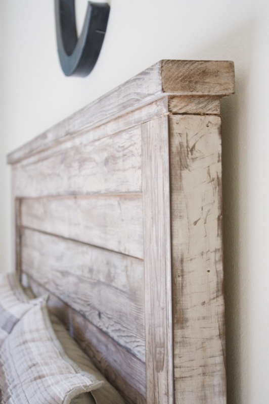 Rustic Wood Plank Headboard with Aged Horizontal Design