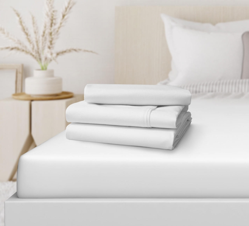 Sheet Set in Crisp White with Matte Finish and Hemmed Edges