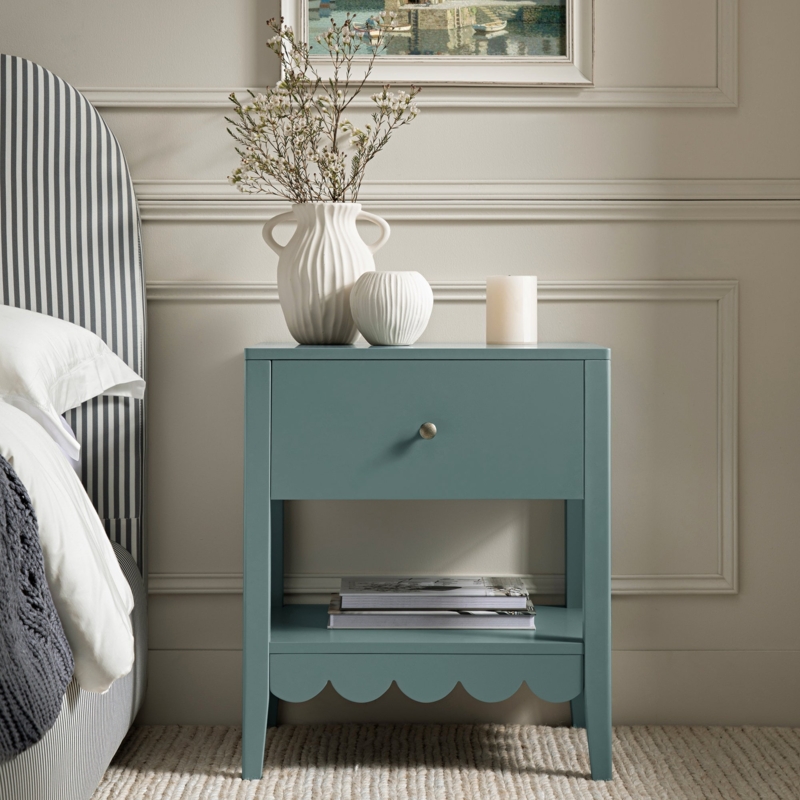 Single Drawer Nightstand with Blue Spruce Finish and Scalloped Apron