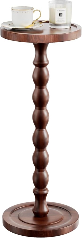 Traditional Accent Table with Pedestal Base and Tiered Foot Design