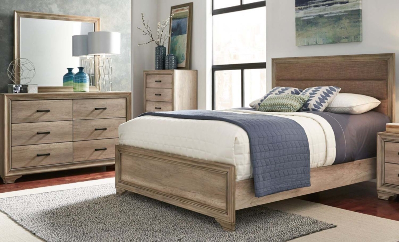 Upholstered Bed Wingback Headboard Symmetrical Layout