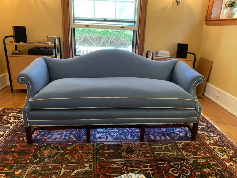 Camelback Sofa Cream Damask Upholstery Cabriole Legs Traditional Style
