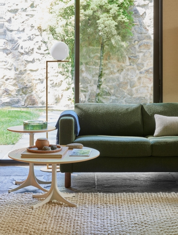 Coffee Table Mid-Century with Round Wood Top and Metal Pedestal Base