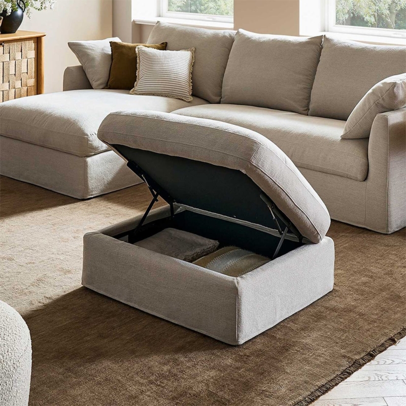 L-Shaped Sectional Sofa with Loose Back Cushions and Block Feet