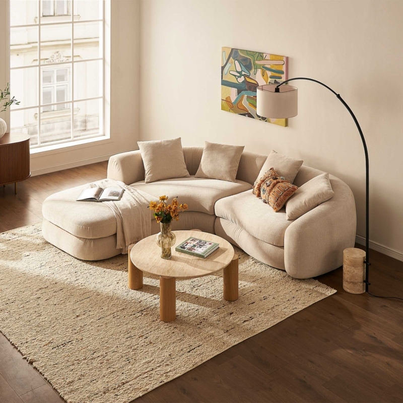 Low-Profile Curved Sectional Sofa featuring Hidden Legs Design