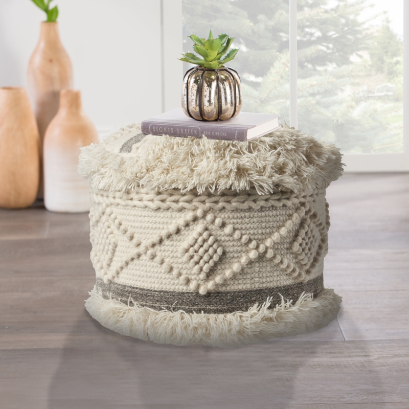 Pouf Scandinavian Chunky Knit Off-White Square Shape Soft Edges Woven
