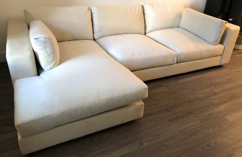Sectional Sofa with Chaise Longue, Loose Back, and Scandinavian Style