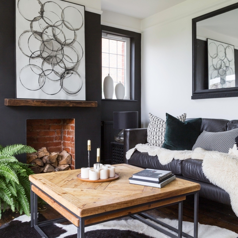 Sofa Tan Leather-like Traditional Matte Walls Context