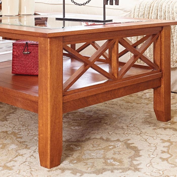 Traditional Wood Coffee Table with Turned Legs and Shelf