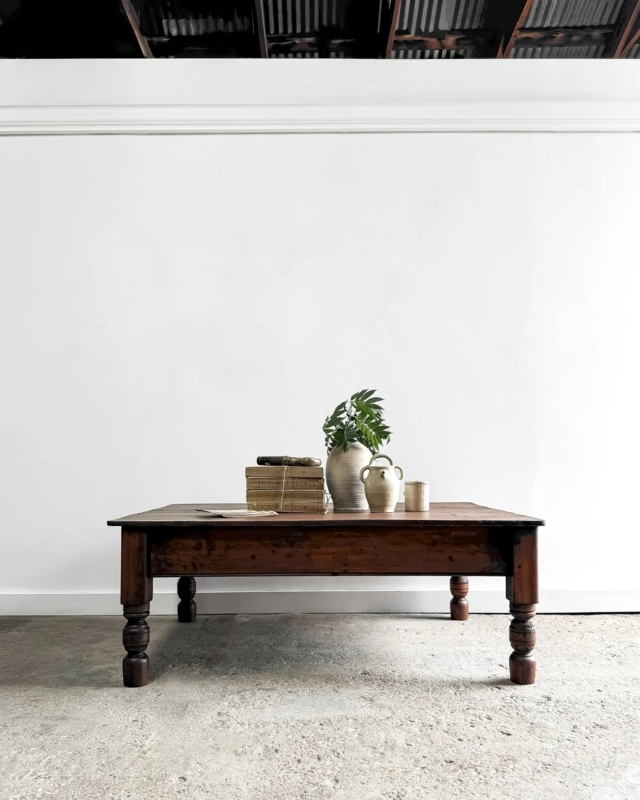 Transitional Coffee Table Dark Chocolate Stain with Lower Shelf