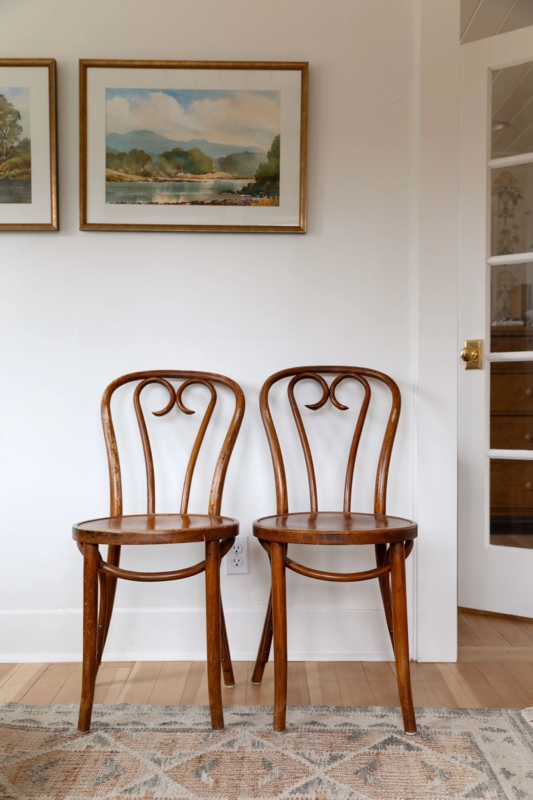 Bentwood Chair Classic Dark Walnut Finish Hoop Back Vintage Style