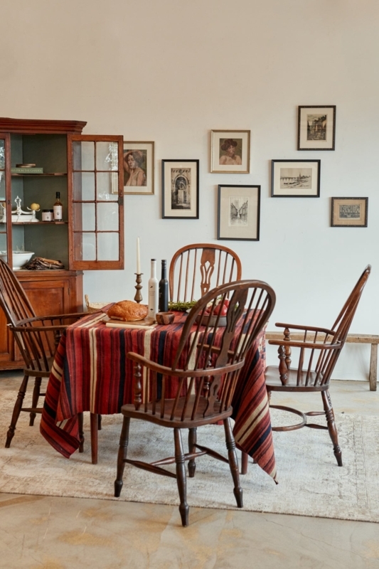Dining Chairs, Hoop Back Windsor Style, Windsor Dining Chairs