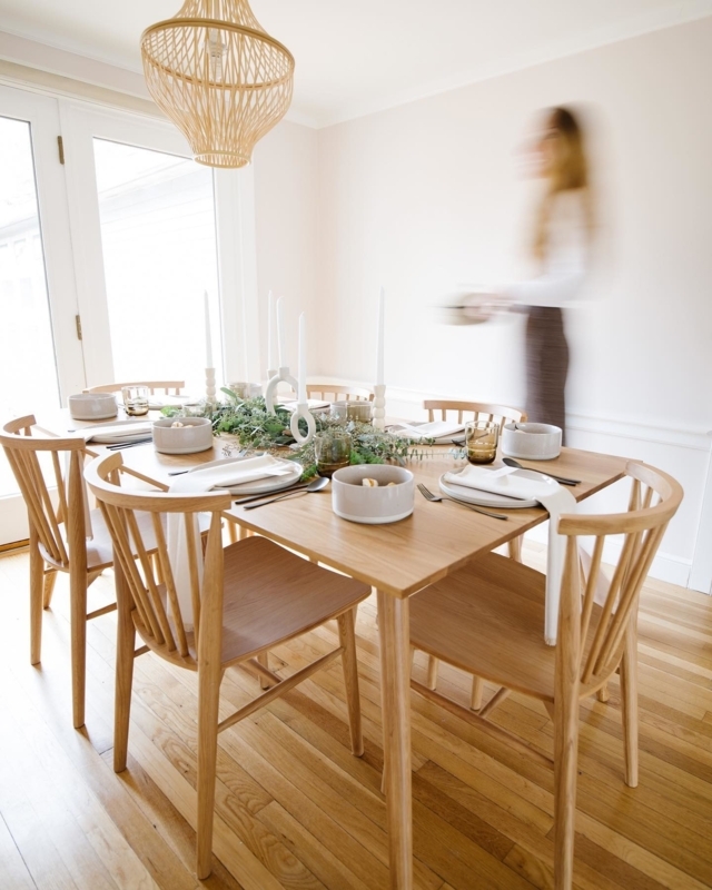 Japandi Light Oak Dining Chair with Curved Spindle Back