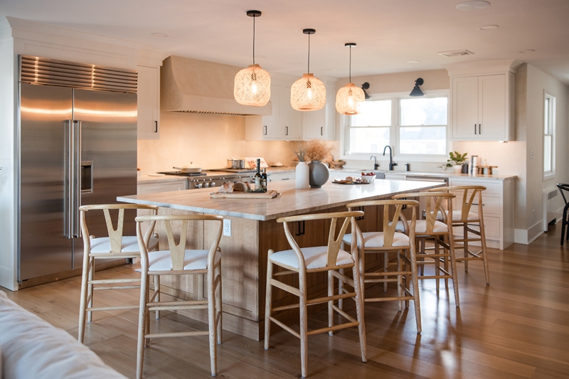 Kitchen Cabinetry: Transitional Two-Tone Navy and Wood with Brass Accents