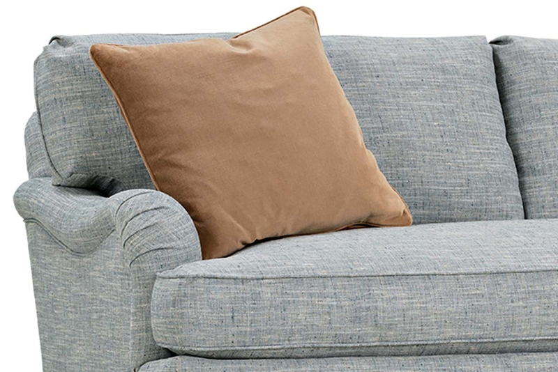 Loveseat English Roll Arm Bench Seat with Front Leg Casters