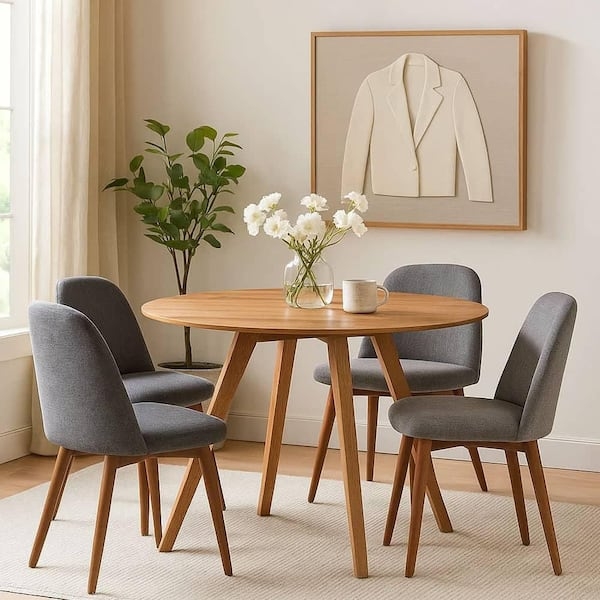 Mid-Century Modern Round Dining Table with Splayed Legs, Natural Finish