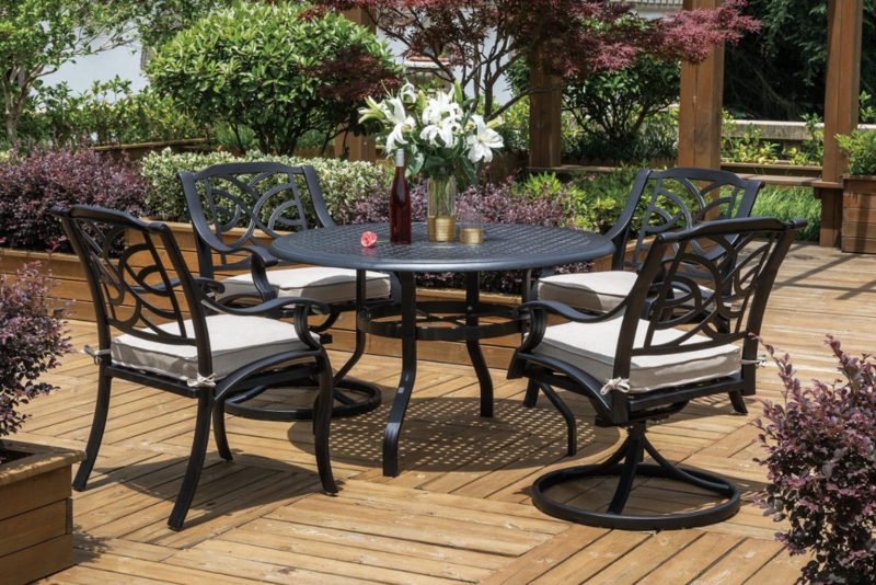 Antique Bronze Cast Metal Dining Set with Scrollwork Lattice Top