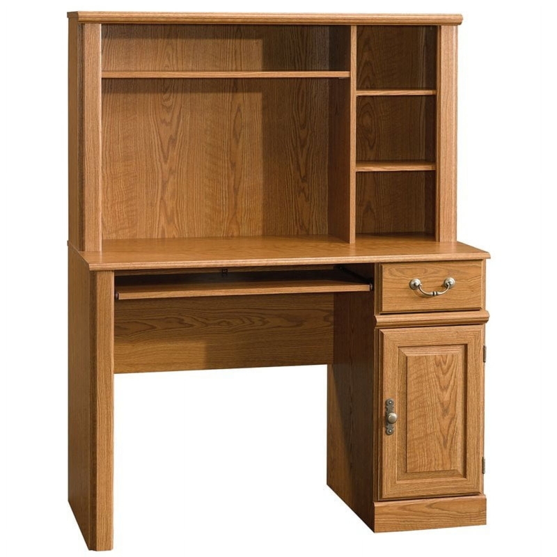 Computer Desk with Hutch, Keyboard Tray & CPU Storage, Oak finish.