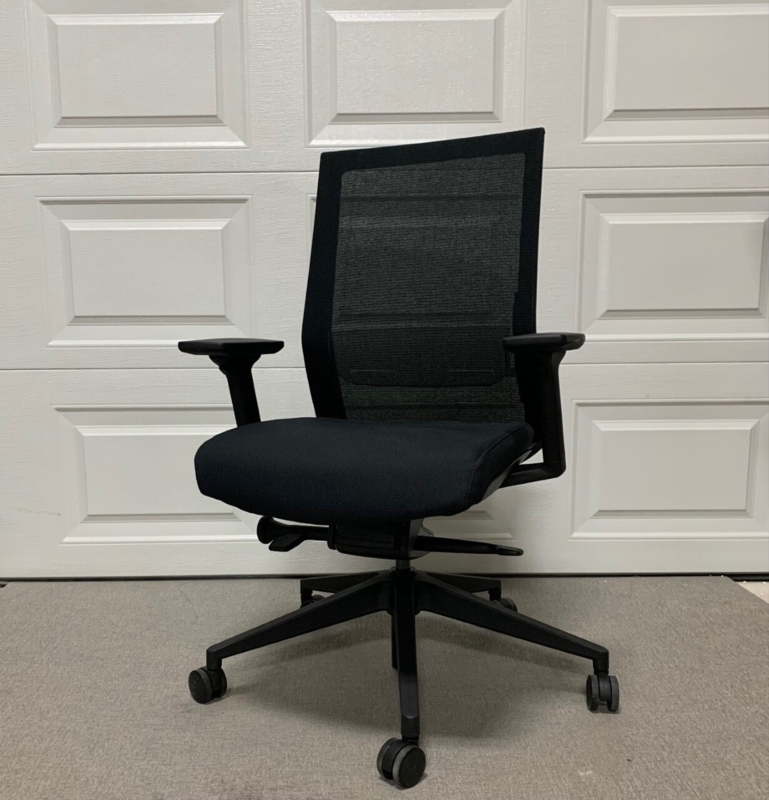 Desk Chair Mesh Back Lumbar Support Adjustable Arms Swivel Grey