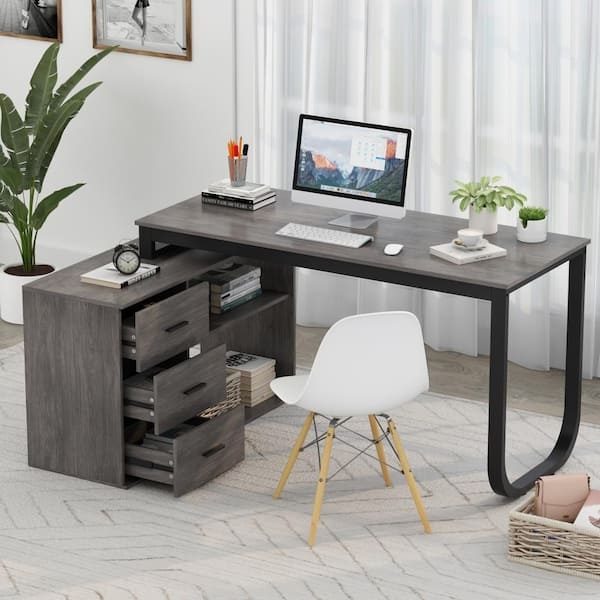Executive Desk L-Shaped Configuration with Integrated Hutch Shelving.
