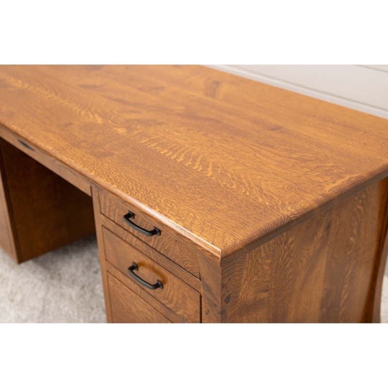 Executive Desk with Ray Fleck Pattern & Cherry Finish Traditional Style