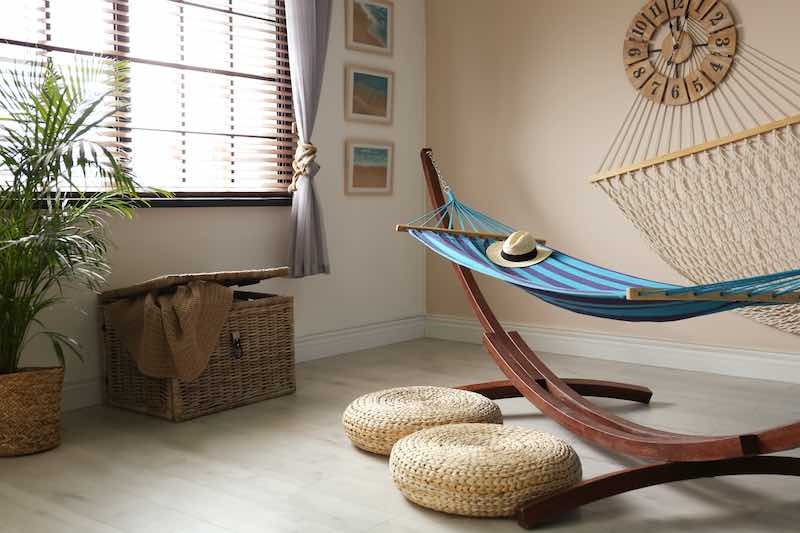 Hammock Macrame Weave with Spreader Bars & Fringe Tassels, White