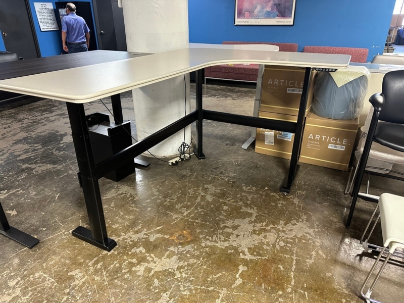 L-Shaped Desk Electric Height Adjustment Beige Laminate Executive
