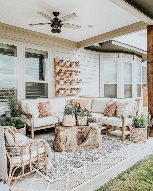 L-Shaped Sectional Sofa with Black Metal Frame for Boho Chic Patio Seating