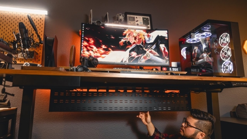 Minimalist Writing Desk Setup with Clean Cable-Free Design
