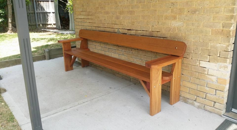 Outdoor Bench, Thick Log Construction: Rustic Wooden Porch Deck Seating
