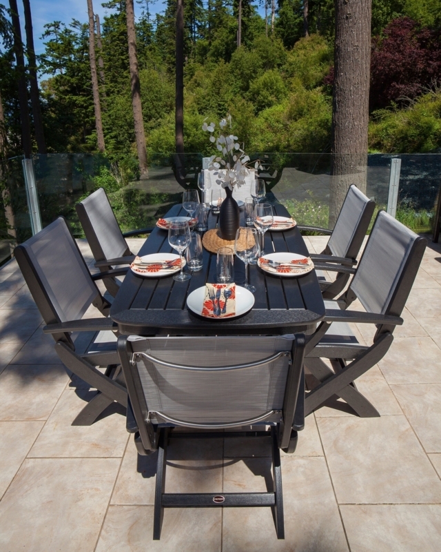 Outdoor Dining Set Black Frame Contrast with Synthetic Wood Slats