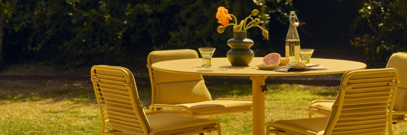 Outdoor Dining Set Wood Toned Stadium Shape Curved Back