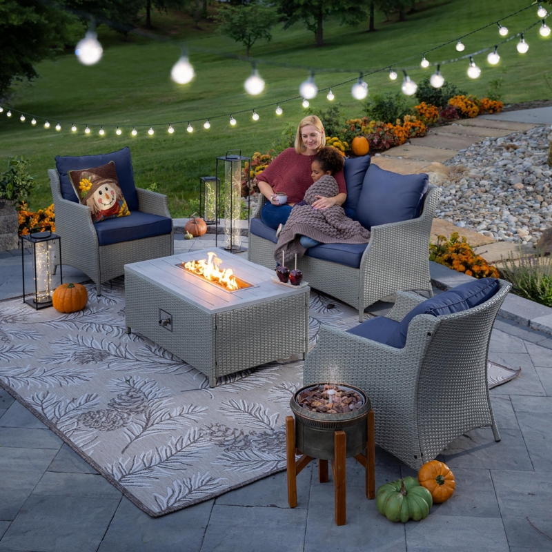 Patio Conversation Set with Contrast White Cushions & Slat Top Table
