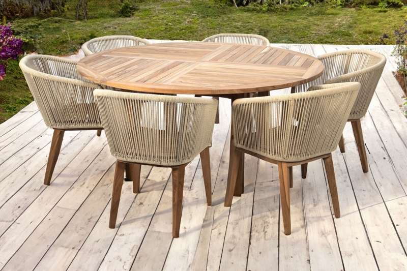 Round Outdoor Table with Armchairs, Woven Rope Backs & Wood Tone