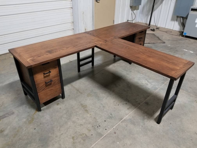T-shape Desks