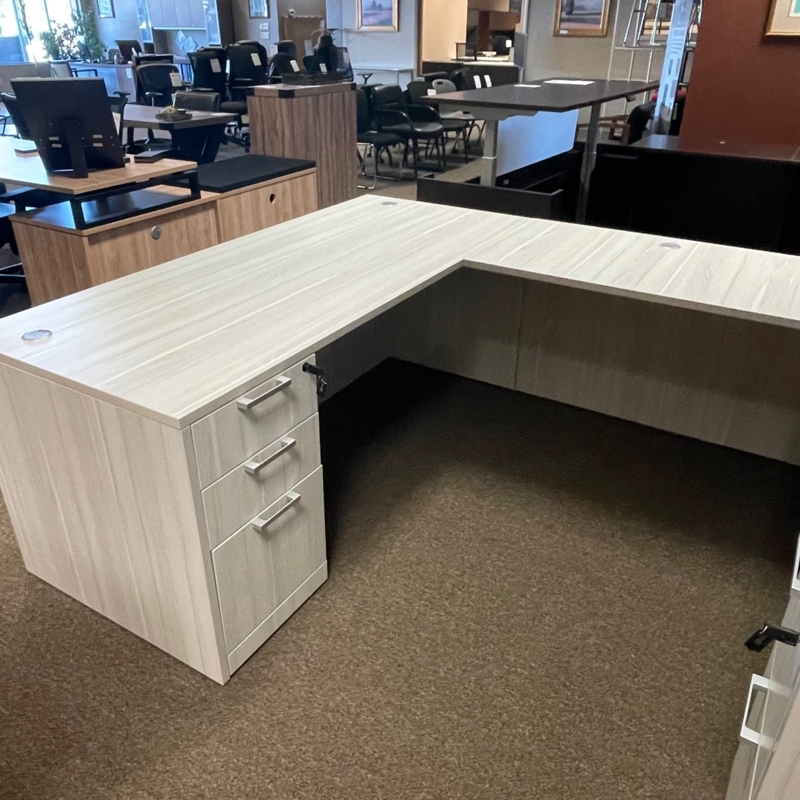 U-Shape Desk with Large Footprint, Silver Birch Finish