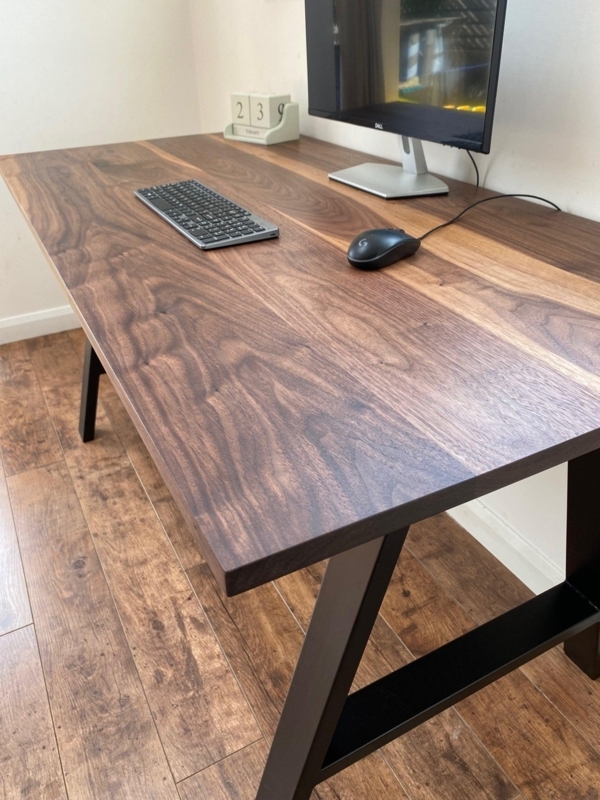 Writing Desk Walnut Grain Rounded Corners U-shaped Legs Slim