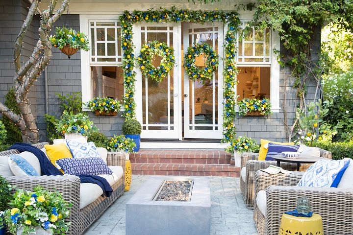 Artificial Floral Arrangement Lavender on Contemporary Balcony