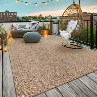 Beige Diamond Pattern Outdoor Rug with Flatweave Construction