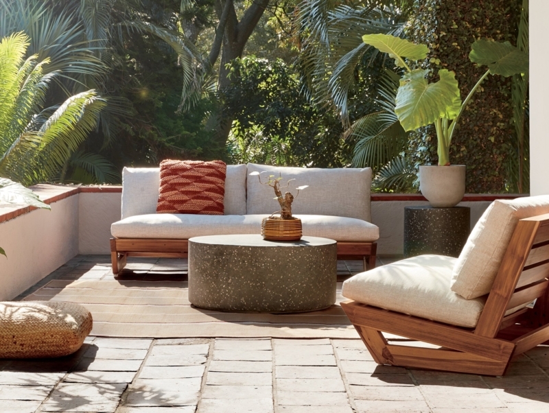 Circular Coffee Table with Ribbed Drum Base in Modern Minimalist Patio
