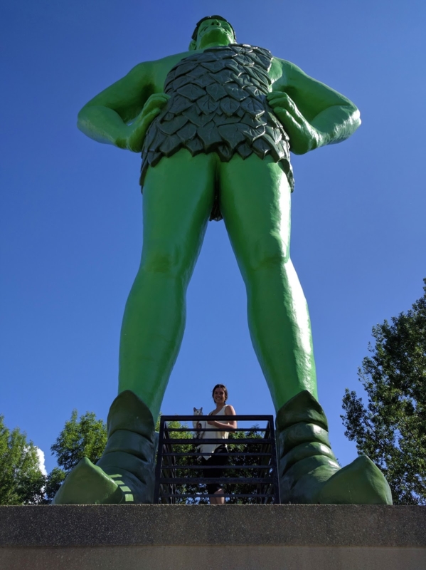 Colossal Statue Tunic Garment Outdoor Landmark Park Decor