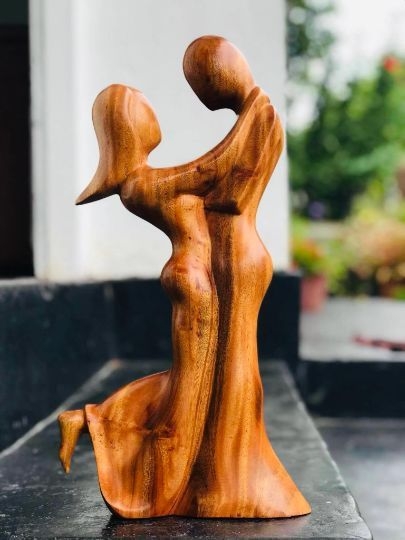 Decorative Statue Interlocking Design Visible Wood Grain Minimalist Boho