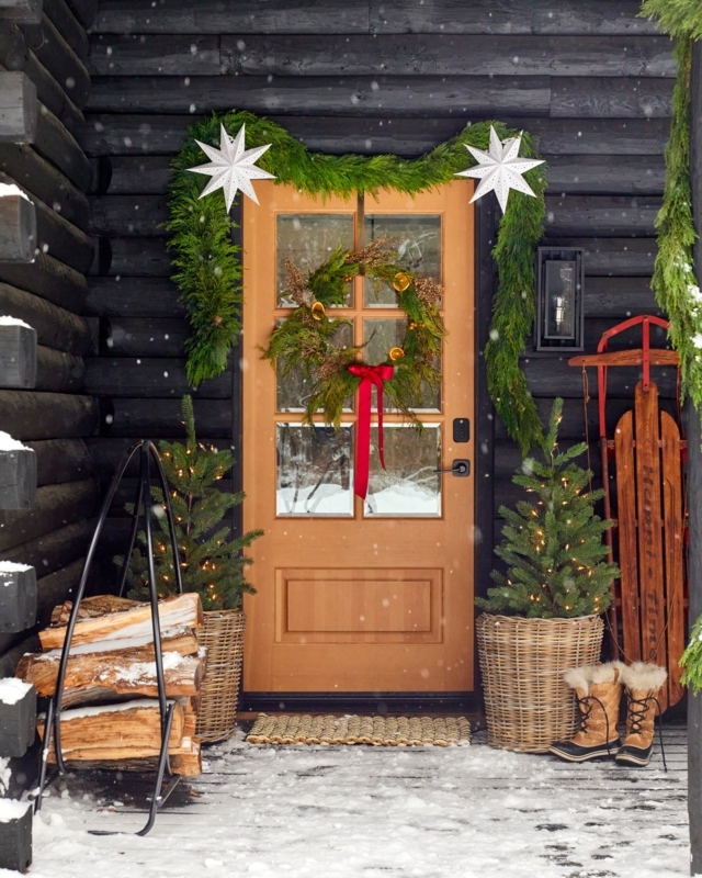 Entryway Rustic Log Siding Matching Evergreen Set Black Lanterns