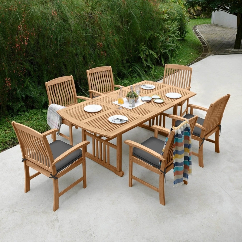 Extendable Outdoor Dining Set with Armless Chairs and Cushions