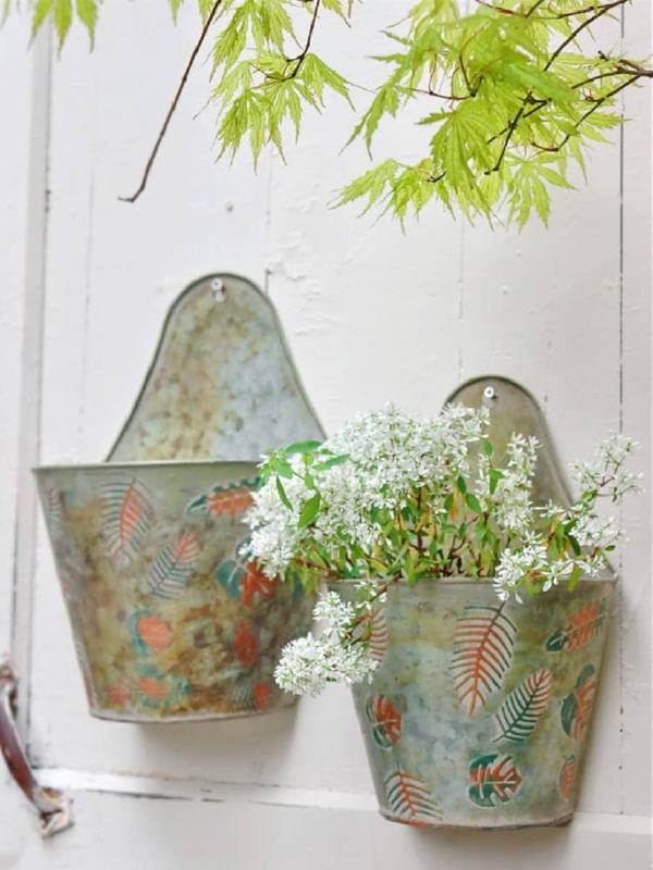 Farmhouse Wall Planter Set, Distressed Metal, Bird Accent, Wire Mesh